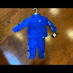Brand new boys Nike tracksuit